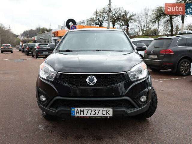 Чорний Cанг Йонг Korando, об'ємом двигуна 2 л та пробігом 263 тис. км за 8600 $, фото 3 на Automoto.ua