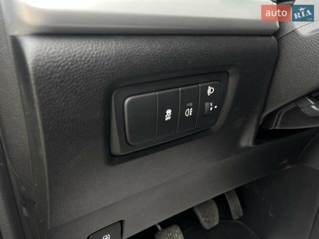 Чорний Cанг Йонг Korando, об'ємом двигуна 2 л та пробігом 99 тис. км за 12600 $, фото 20 на Automoto.ua