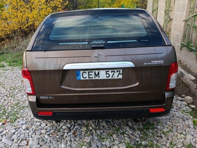 Коричневий Cанг Йонг Korando, об'ємом двигуна 2 л та пробігом 325 тис. км за 5100 $, фото 15 на Automoto.ua