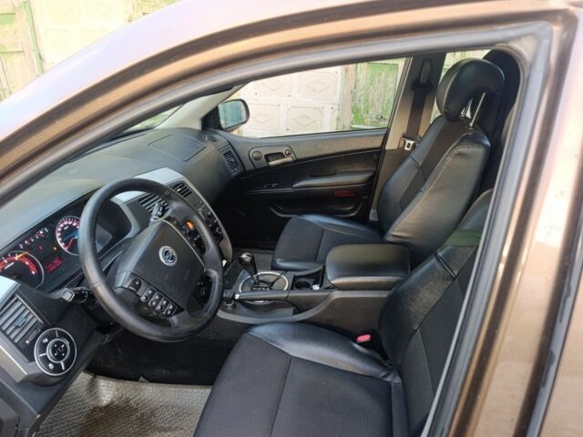 Коричневий Cанг Йонг Korando, об'ємом двигуна 2 л та пробігом 325 тис. км за 5100 $, фото 7 на Automoto.ua