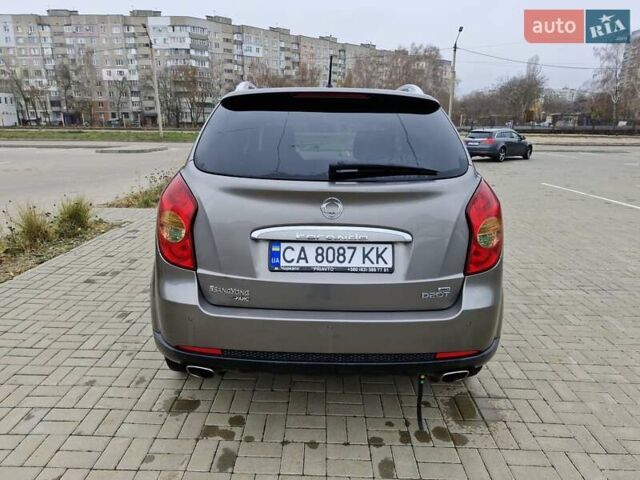 Коричневий Cанг Йонг Korando, об'ємом двигуна 2 л та пробігом 99 тис. км за 8900 $, фото 3 на Automoto.ua