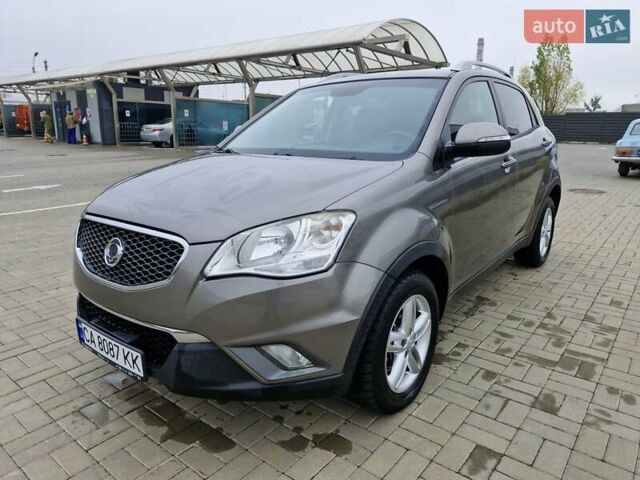 Коричневий Cанг Йонг Korando, об'ємом двигуна 2 л та пробігом 99 тис. км за 8900 $, фото 6 на Automoto.ua