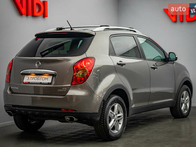 Коричневий Cанг Йонг Korando, об'ємом двигуна 2 л та пробігом 146 тис. км за 8441 $, фото 4 на Automoto.ua