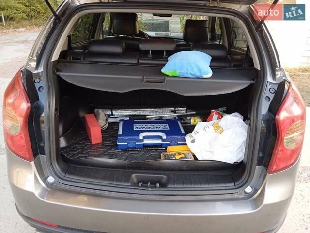 Коричневый Cанг Йонг Корандо, объемом двигателя 2 л и пробегом 190 тыс. км за 9000 $, фото 8 на Automoto.ua