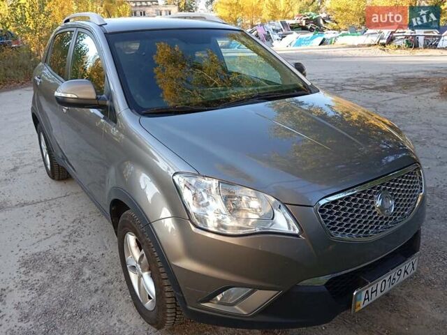 Коричневый Cанг Йонг Корандо, объемом двигателя 2 л и пробегом 190 тыс. км за 9000 $, фото 1 на Automoto.ua