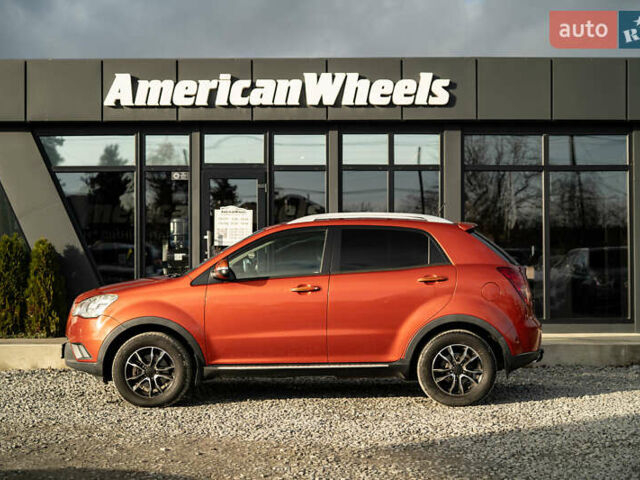 Красный Cанг Йонг Корандо, объемом двигателя 2 л и пробегом 166 тыс. км за 8900 $, фото 3 на Automoto.ua