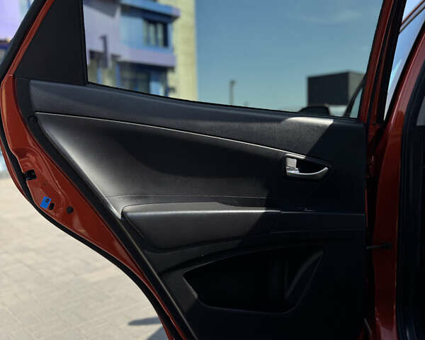 Красный Cанг Йонг Корандо, объемом двигателя 2 л и пробегом 278 тыс. км за 7500 $, фото 23 на Automoto.ua