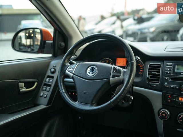 Красный Cанг Йонг Корандо, объемом двигателя 2 л и пробегом 166 тыс. км за 8900 $, фото 17 на Automoto.ua