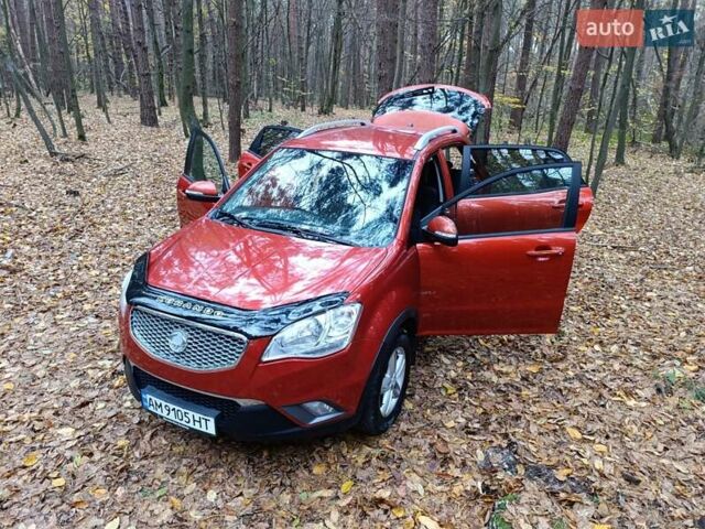 Cанг Йонг Korando 2012 у Житомирі на Automoto.ua Червоний Cанг Йонг Korando, об'ємом двигуна 2 л та пробігом 227 тис. км за 8000 $, фото 18 на Automoto.ua