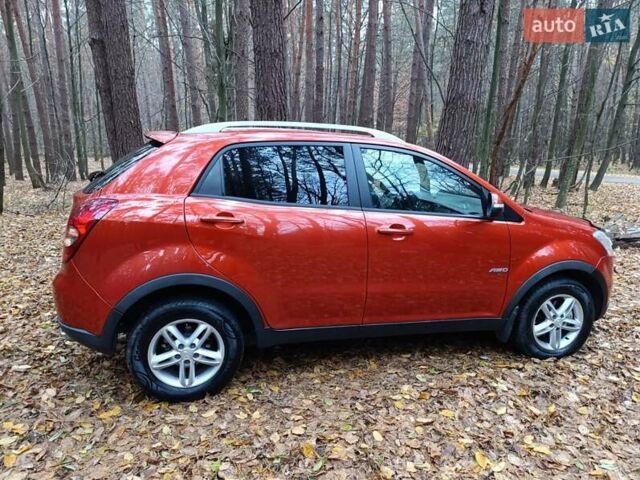 Cанг Йонг Korando 2012 у Житомирі на Automoto.ua Червоний Cанг Йонг Korando, об'ємом двигуна 2 л та пробігом 227 тис. км за 8000 $, фото 52 на Automoto.ua