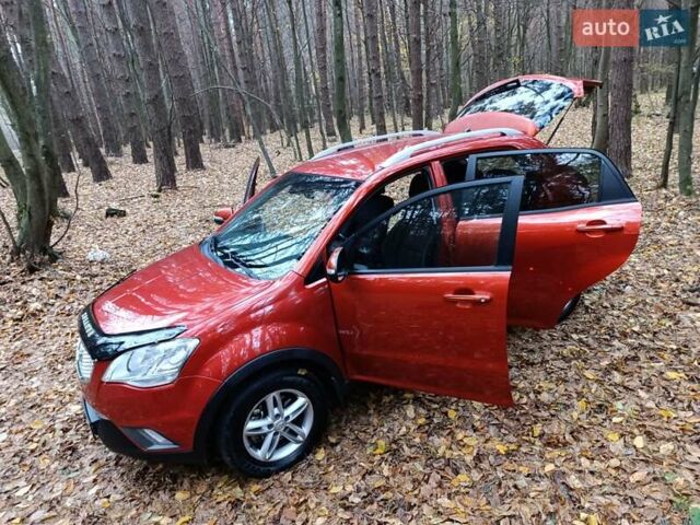Cанг Йонг Korando 2012 у Житомирі на Automoto.ua Червоний Cанг Йонг Korando, об'ємом двигуна 2 л та пробігом 227 тис. км за 8000 $, фото 22 на Automoto.ua