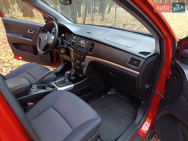 Cанг Йонг Korando 2012 у Житомирі на Automoto.ua Червоний Cанг Йонг Korando, об'ємом двигуна 2 л та пробігом 227 тис. км за 8000 $, фото 17 на Automoto.ua