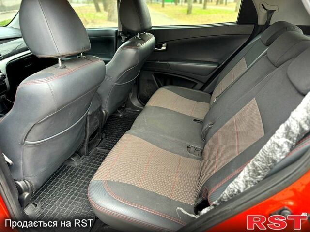 Червоний Cанг Йонг Korando, об'ємом двигуна 2 л та пробігом 149 тис. км за 6399 $, фото 8 на Automoto.ua
