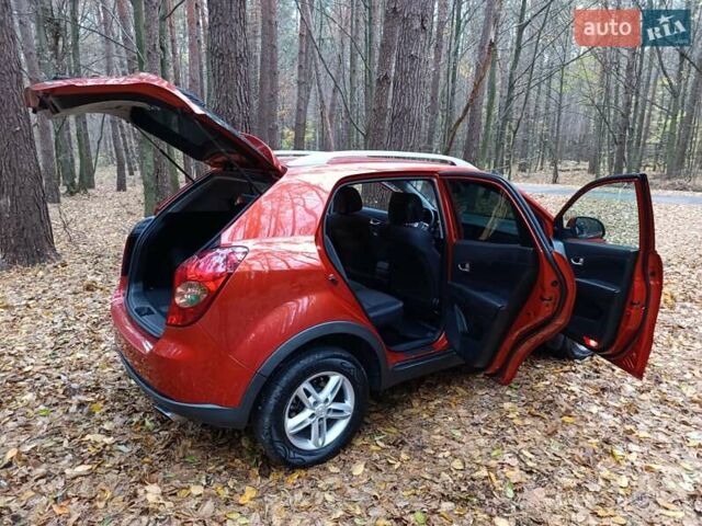 Cанг Йонг Korando 2012 у Житомирі на Automoto.ua Червоний Cанг Йонг Korando, об'ємом двигуна 2 л та пробігом 227 тис. км за 8000 $, фото 24 на Automoto.ua