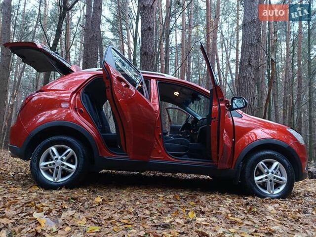 Cанг Йонг Korando 2012 у Житомирі на Automoto.ua Червоний Cанг Йонг Korando, об'ємом двигуна 2 л та пробігом 227 тис. км за 8000 $, фото 32 на Automoto.ua