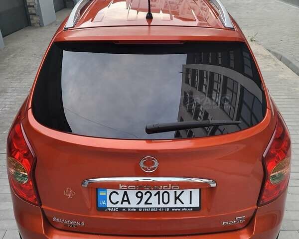 Червоний Cанг Йонг Korando, об'ємом двигуна 2 л та пробігом 190 тис. км за 8500 $, фото 16 на Automoto.ua