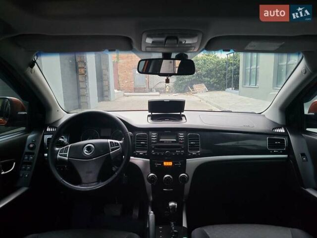 Червоний Cанг Йонг Korando, об'ємом двигуна 2 л та пробігом 190 тис. км за 8500 $, фото 23 на Automoto.ua