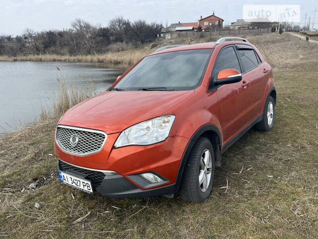 Червоний Cанг Йонг Korando, об'ємом двигуна 2 л та пробігом 142 тис. км за 10500 $, фото 1 на Automoto.ua