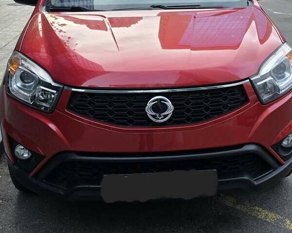 Красный Cанг Йонг Корандо, объемом двигателя 2 л и пробегом 110 тыс. км за 10000 $, фото 3 на Automoto.ua