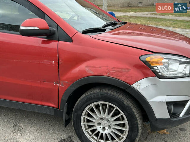 Червоний Cанг Йонг Korando, об'ємом двигуна 2 л та пробігом 134 тис. км за 6600 $, фото 4 на Automoto.ua