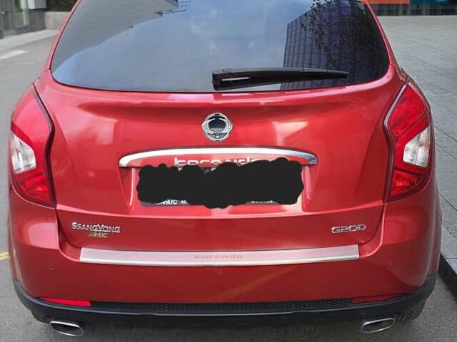 Красный Cанг Йонг Корандо, объемом двигателя 2 л и пробегом 110 тыс. км за 10000 $, фото 8 на Automoto.ua