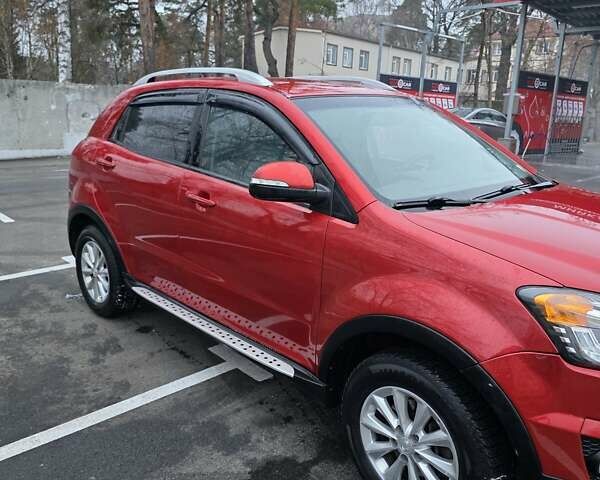 Красный Cанг Йонг Корандо, объемом двигателя 2 л и пробегом 110 тыс. км за 9700 $, фото 5 на Automoto.ua