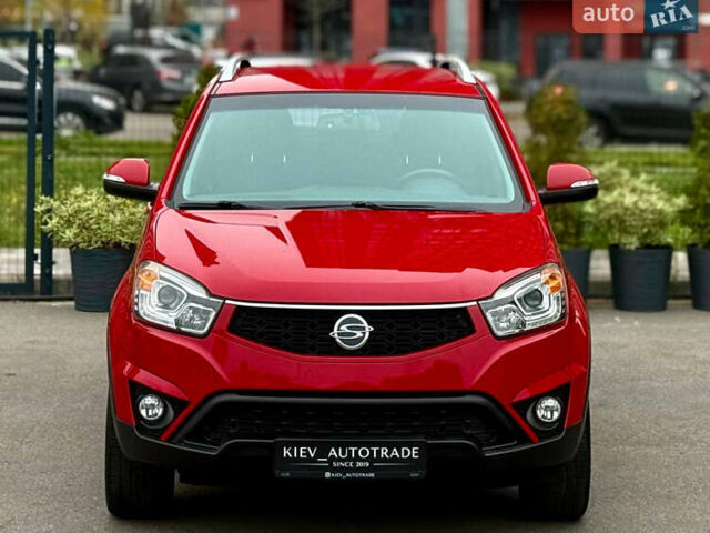 Красный Cанг Йонг Корандо, объемом двигателя 2 л и пробегом 215 тыс. км за 11800 $, фото 4 на Automoto.ua