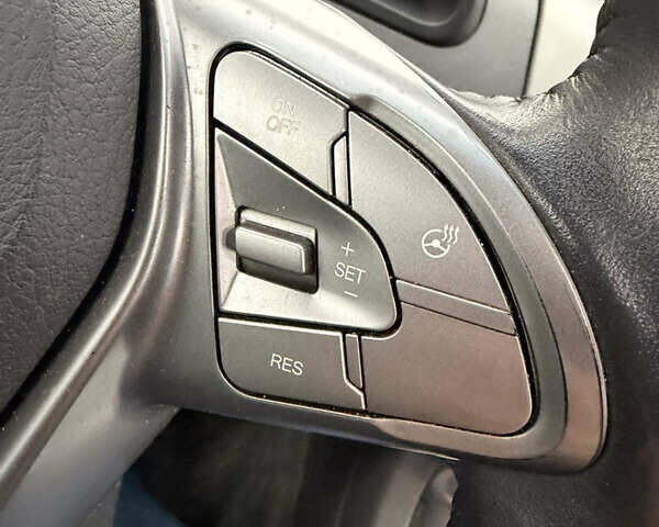 Красный Cанг Йонг Корандо, объемом двигателя 2.16 л и пробегом 114 тыс. км за 14500 $, фото 16 на Automoto.ua