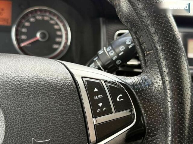 Cанг Йонг Корандо, объемом двигателя 2 л и пробегом 179 тыс. км за 7600 $, фото 21 на Automoto.ua