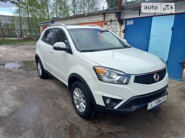 Cанг Йонг Korando, об'ємом двигуна 2 л та пробігом 107 тис. км за 10750 $, фото 2 на Automoto.ua