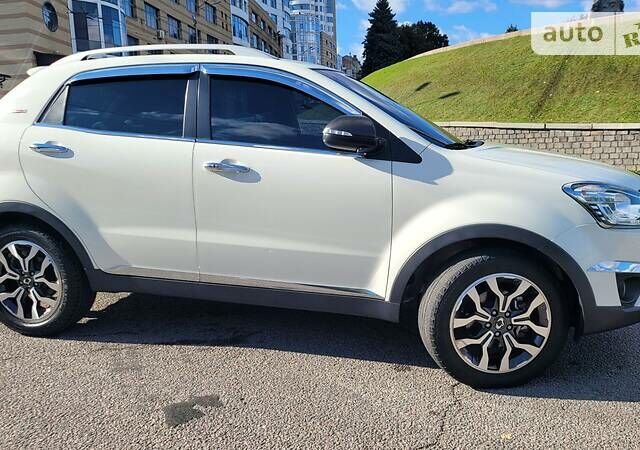 Cанг Йонг Korando, об'ємом двигуна 2.2 л та пробігом 90 тис. км за 12300 $, фото 9 на Automoto.ua