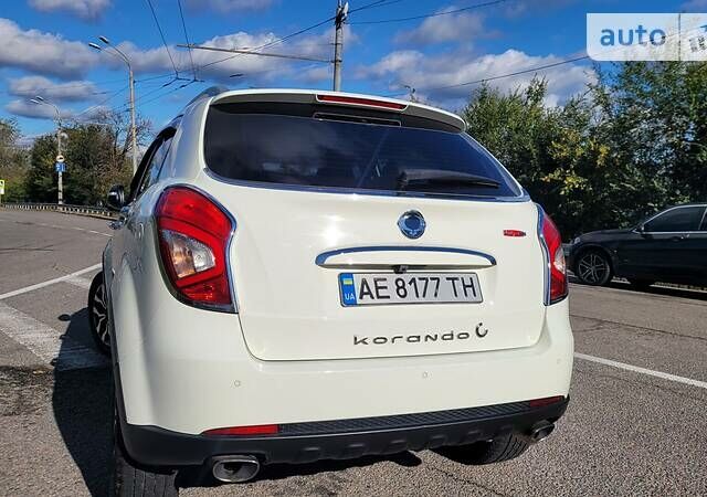 Cанг Йонг Korando, об'ємом двигуна 2.2 л та пробігом 90 тис. км за 12300 $, фото 6 на Automoto.ua