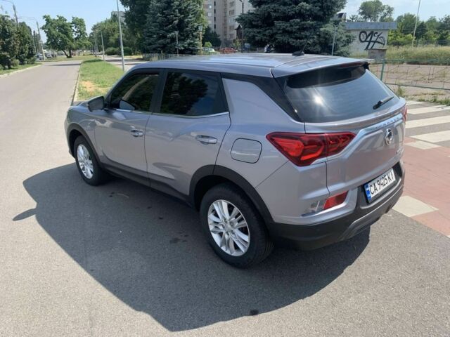 Сірий Cанг Йонг Korando, об'ємом двигуна 1.5 л та пробігом 5 тис. км за 21900 $, фото 1 на Automoto.ua