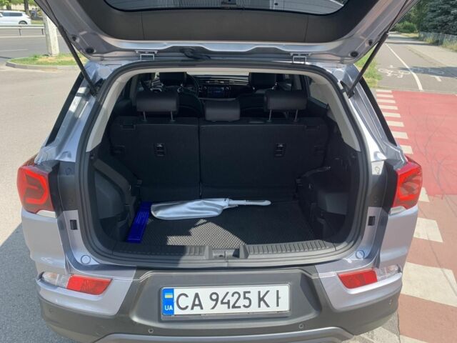 Сірий Cанг Йонг Korando, об'ємом двигуна 1.5 л та пробігом 5 тис. км за 21900 $, фото 7 на Automoto.ua