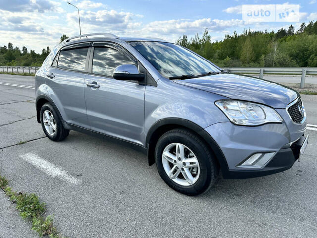 Сірий Cанг Йонг Korando, об'ємом двигуна 2 л та пробігом 152 тис. км за 8200 $, фото 6 на Automoto.ua