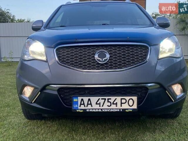 Сірий Cанг Йонг Korando, об'ємом двигуна 2 л та пробігом 177 тис. км за 8900 $, фото 11 на Automoto.ua