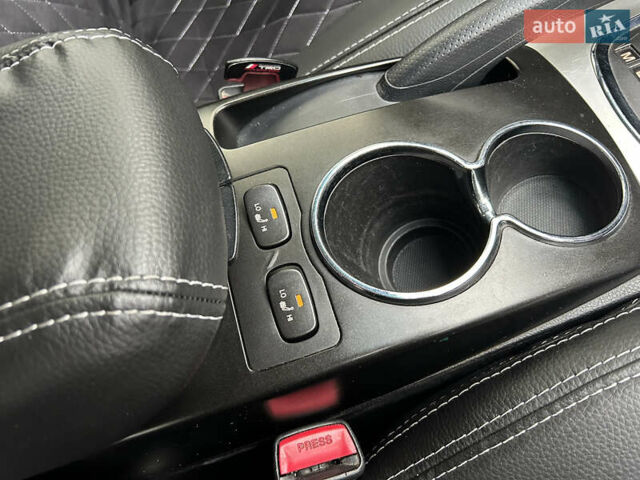 Сірий Cанг Йонг Korando, об'ємом двигуна 2 л та пробігом 171 тис. км за 9999 $, фото 26 на Automoto.ua