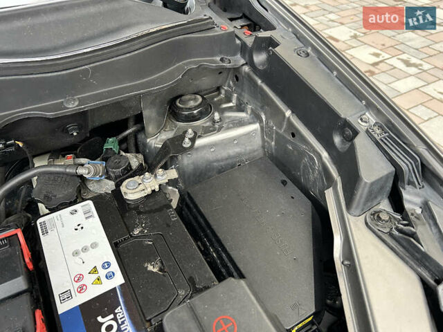 Сірий Cанг Йонг Korando, об'ємом двигуна 2 л та пробігом 171 тис. км за 9999 $, фото 32 на Automoto.ua