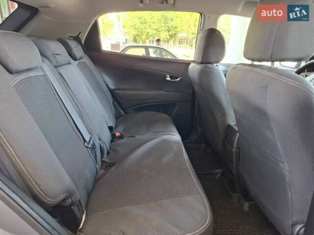 Сірий Cанг Йонг Korando, об'ємом двигуна 2 л та пробігом 180 тис. км за 9300 $, фото 17 на Automoto.ua