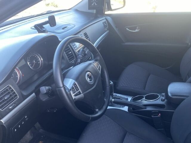 Серый Cанг Йонг Корандо, объемом двигателя 2 л и пробегом 167 тыс. км за 8700 $, фото 5 на Automoto.ua