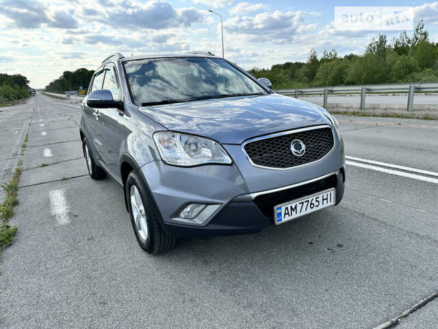 Сірий Cанг Йонг Korando, об'ємом двигуна 2 л та пробігом 152 тис. км за 8200 $, фото 5 на Automoto.ua