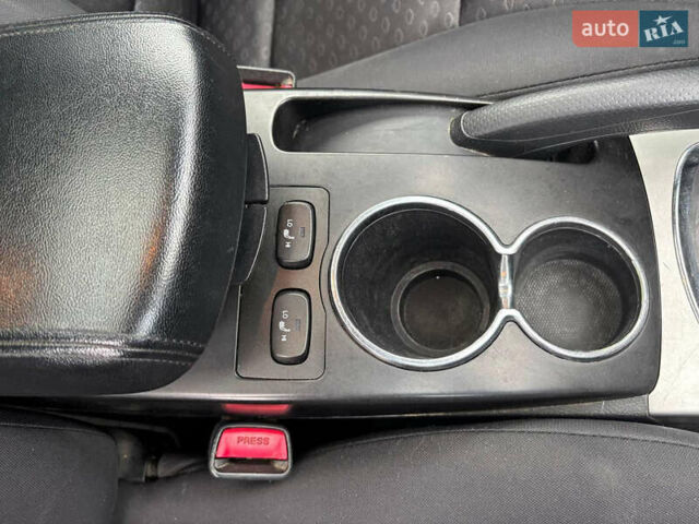 Серый Cанг Йонг Корандо, объемом двигателя 2 л и пробегом 168 тыс. км за 8700 $, фото 14 на Automoto.ua