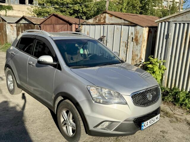 Сірий Cанг Йонг Korando, об'ємом двигуна 2 л та пробігом 150 тис. км за 9900 $, фото 1 на Automoto.ua
