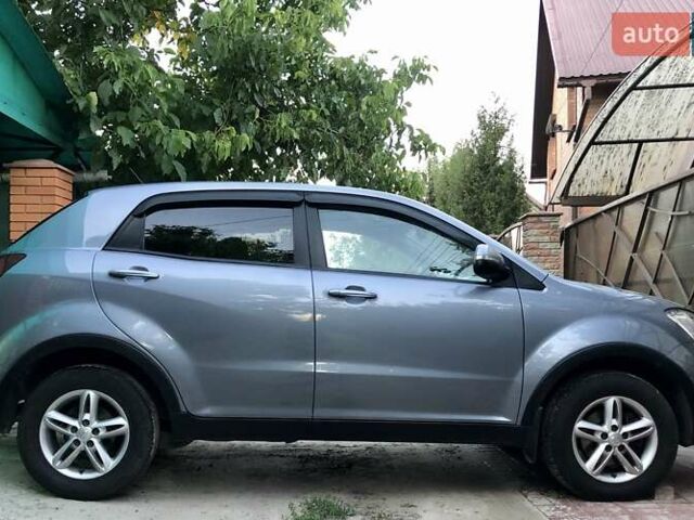 Сірий Cанг Йонг Korando, об'ємом двигуна 2 л та пробігом 270 тис. км за 7400 $, фото 5 на Automoto.ua