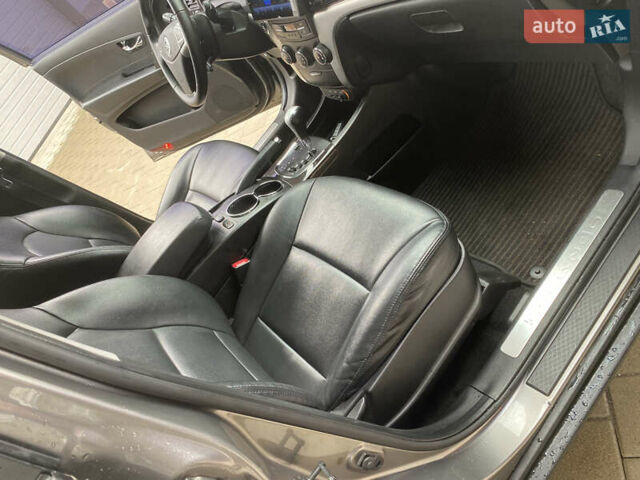 Cанг Йонг Korando 2011 у Житомирі на Automoto.ua Сірий Cанг Йонг Korando, об'ємом двигуна 2 л та пробігом 219 тис. км за 7700 $, фото 15 на Automoto.ua