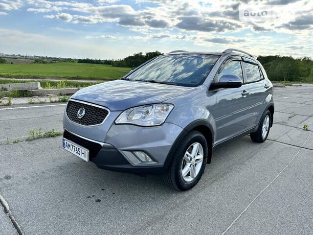 Сірий Cанг Йонг Korando, об'ємом двигуна 2 л та пробігом 152 тис. км за 8200 $, фото 2 на Automoto.ua