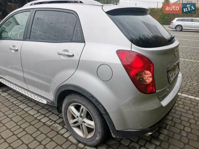 Сірий Cанг Йонг Korando, об'ємом двигуна 2 л та пробігом 153 тис. км за 8500 $, фото 3 на Automoto.ua