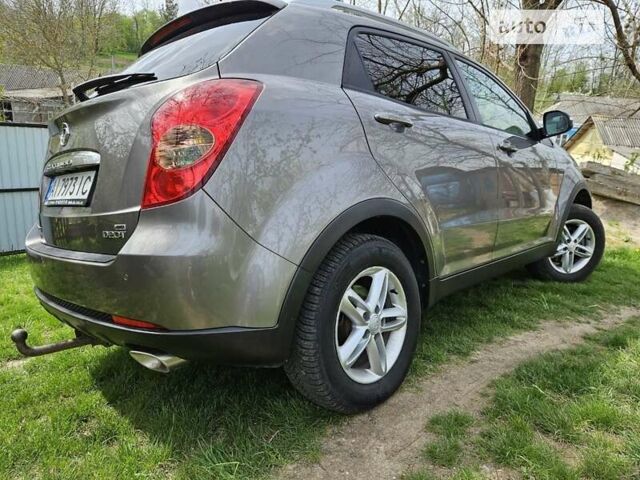 Сірий Cанг Йонг Korando, об'ємом двигуна 2 л та пробігом 123 тис. км за 9300 $, фото 5 на Automoto.ua