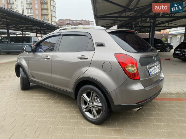Cанг Йонг Korando 2011 у Житомирі на Automoto.ua Сірий Cанг Йонг Korando, об'ємом двигуна 2 л та пробігом 219 тис. км за 7700 $, фото 2 на Automoto.ua