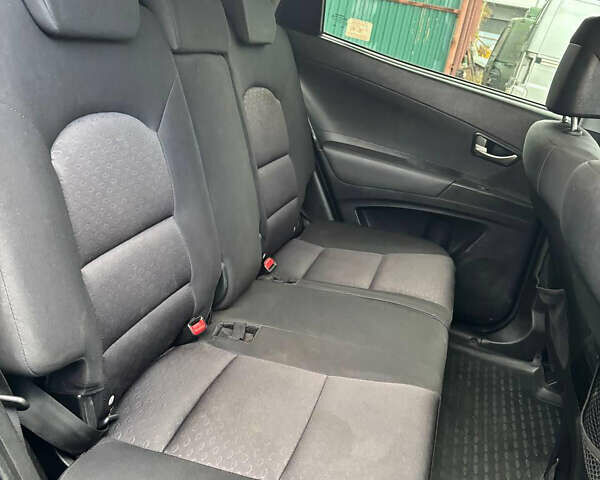 Серый Cанг Йонг Корандо, объемом двигателя 2 л и пробегом 168 тыс. км за 8700 $, фото 19 на Automoto.ua